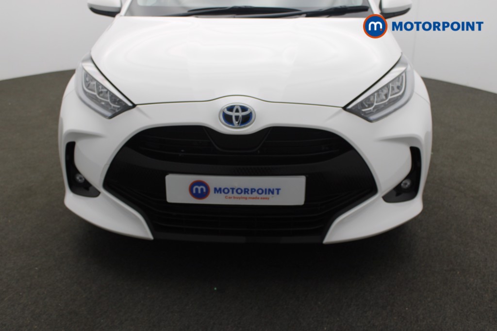 Toyota Yaris Design Automatic Petrol-Electric Hybrid Hatchback - Stock Number (1541313) - 26th supplementary image