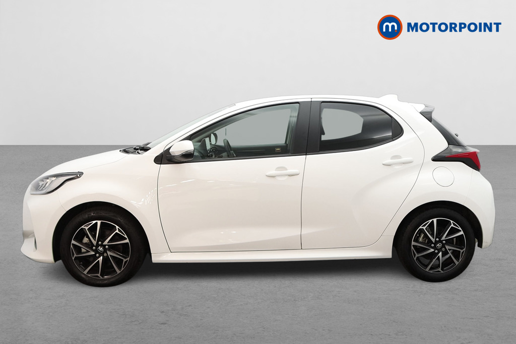 Toyota Yaris Design Automatic Petrol-Electric Hybrid Hatchback - Stock Number (1541313) - Passenger side