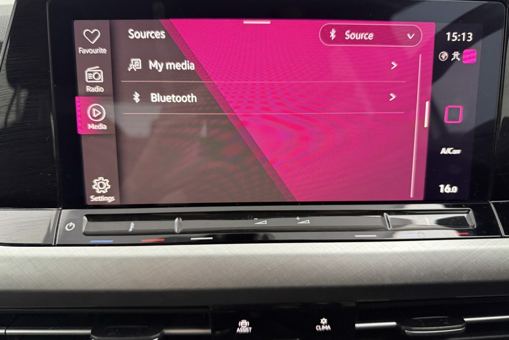 Volkswagen Golf Life Manual Petrol Hatchback - Stock Number (1541874) - 12th supplementary image