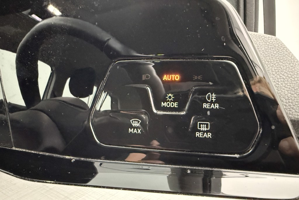 Volkswagen Golf Life Manual Petrol Hatchback - Stock Number (1541874) - 17th supplementary image