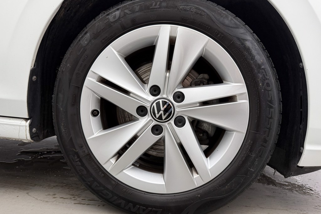Volkswagen Golf Life Manual Petrol Hatchback - Stock Number (1541874) - 30th supplementary image