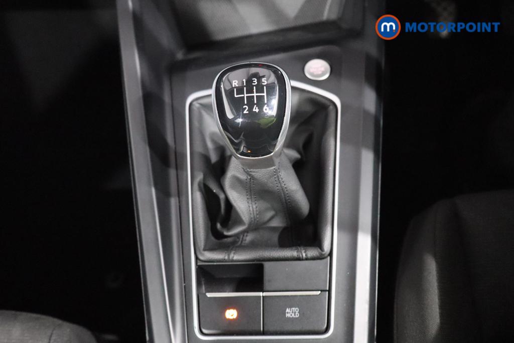 Volkswagen Golf Life Manual Petrol Hatchback - Stock Number (1541917) - 2nd supplementary image