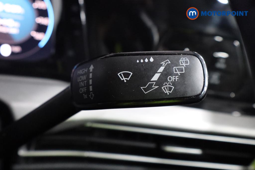 Volkswagen Golf Life Manual Petrol Hatchback - Stock Number (1541917) - 8th supplementary image