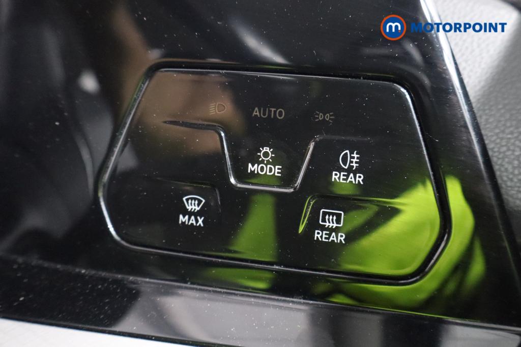 Volkswagen Golf Life Manual Petrol Hatchback - Stock Number (1541917) - 9th supplementary image