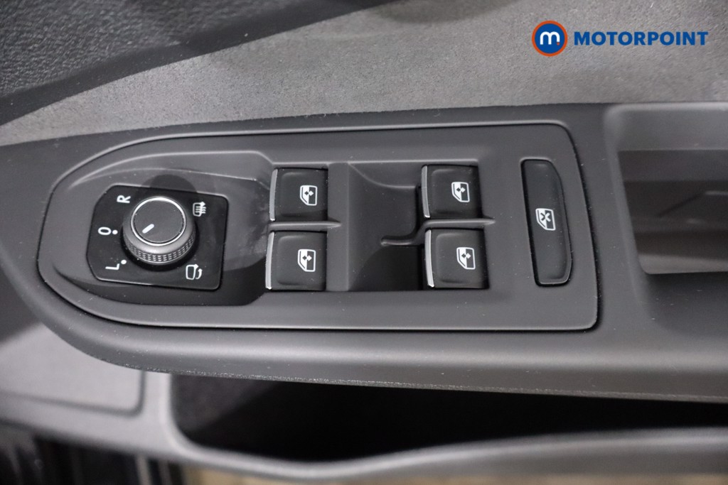 Volkswagen Golf R-Line Automatic Diesel Hatchback - Stock Number (1542402) - 16th supplementary image