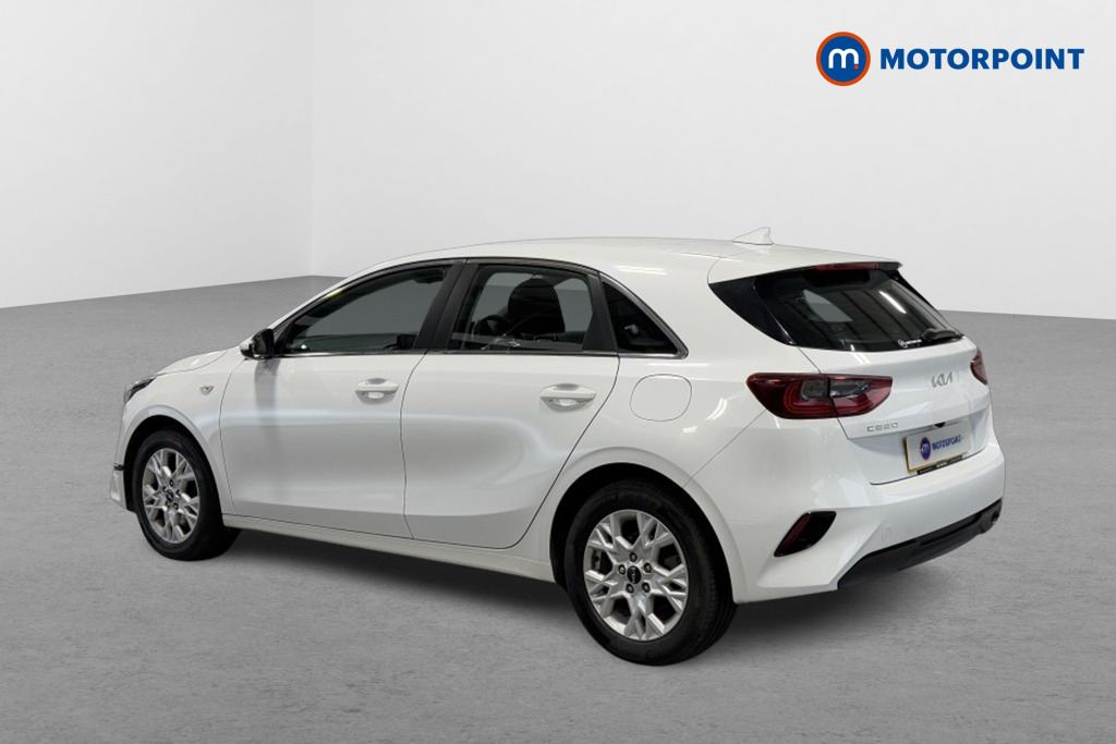 KIA Ceed 2 Manual Petrol Hatchback - Stock Number (1542432) - Passenger side rear corner