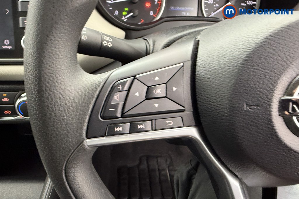 Nissan Micra Acenta Manual Petrol Hatchback - Stock Number (1542661) - 11th supplementary image