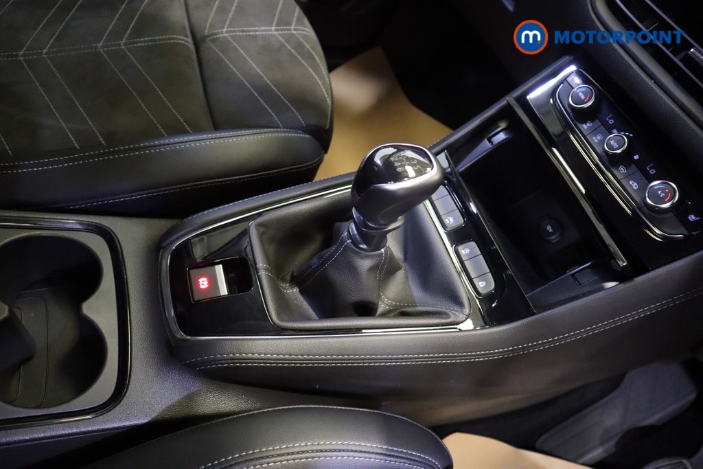 Vauxhall Grandland Ultimate Manual Petrol SUV - Stock Number (1543513) - 5th supplementary image