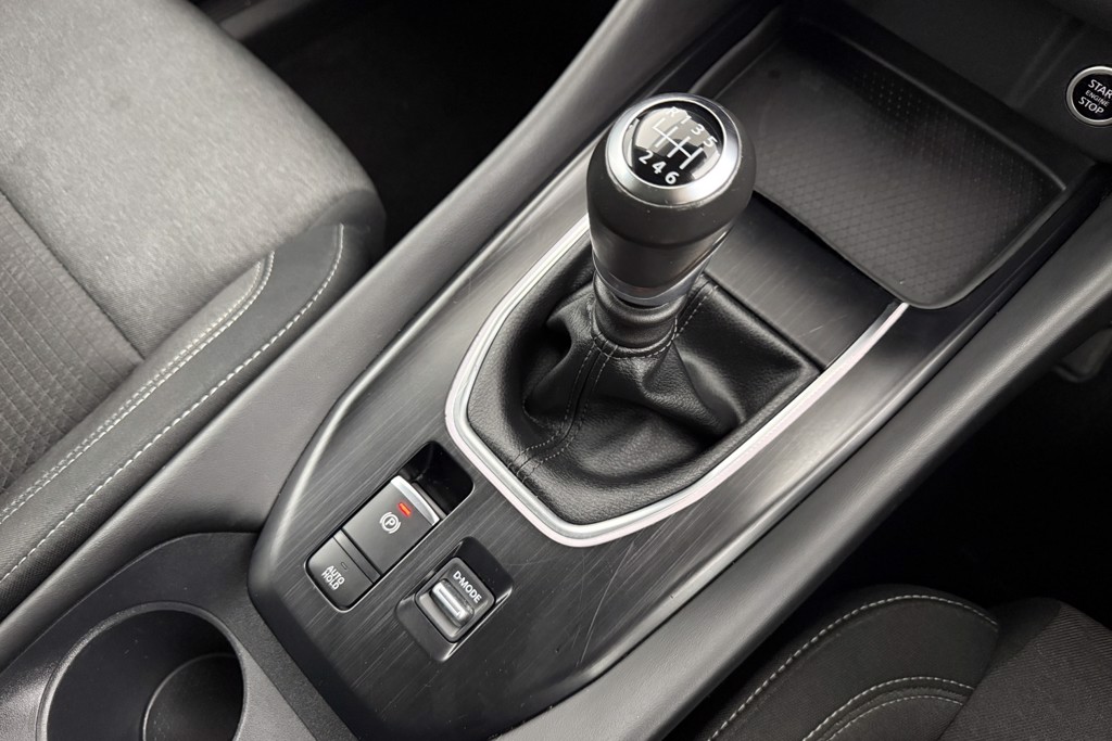 Nissan Qashqai N-Connecta Manual Petrol SUV - Stock Number (1543663) - 17th supplementary image