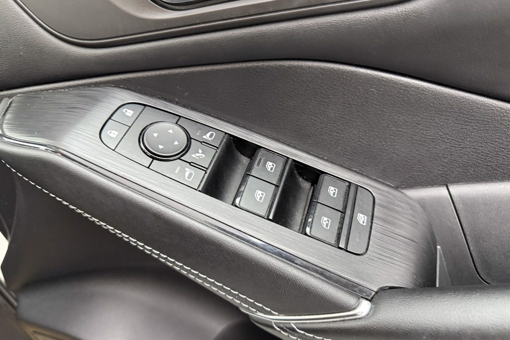 Nissan Qashqai N-Connecta Manual Petrol SUV - Stock Number (1543663) - 20th supplementary image