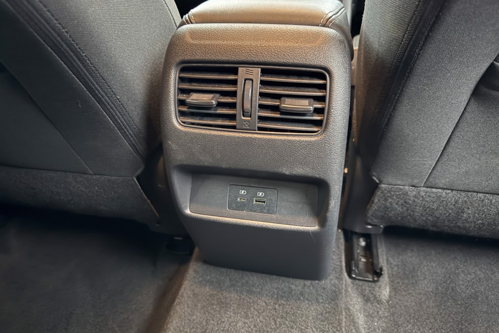 Nissan Qashqai N-Connecta Manual Petrol SUV - Stock Number (1543663) - 26th supplementary image