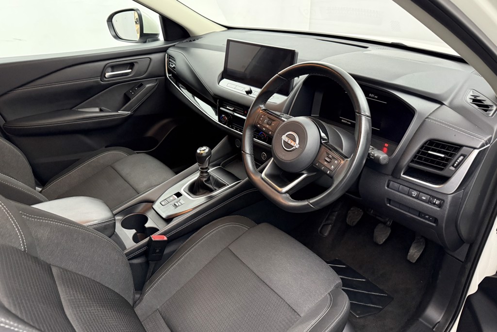 Nissan Qashqai N-Connecta Manual Petrol SUV - Stock Number (1543663) - 1st supplementary image