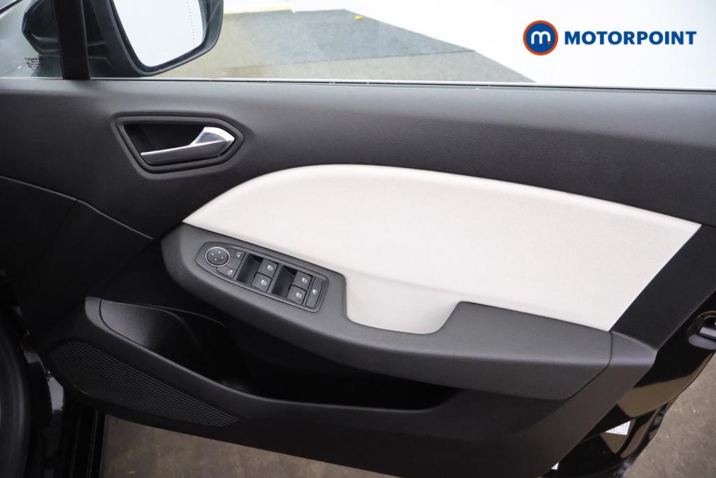 Renault Clio Techno Manual Petrol Hatchback - Stock Number (1545733) - 9th supplementary image