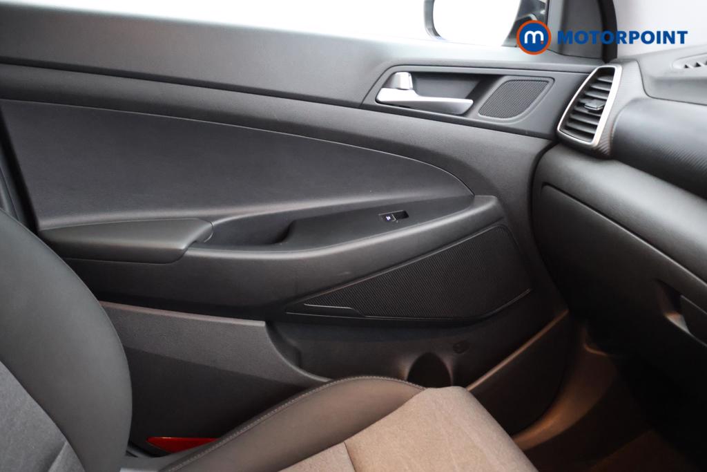 Hyundai Tucson Se Nav Manual Petrol SUV - Stock Number (1545967) - 7th supplementary image