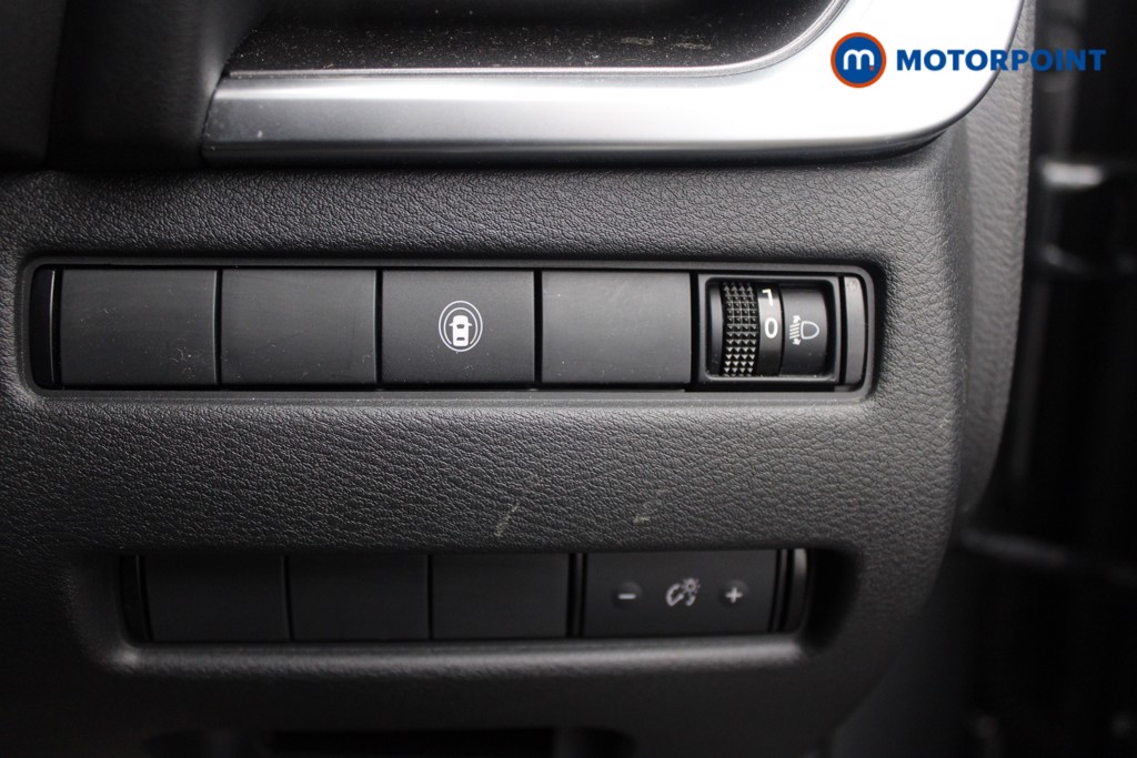 Nissan X-Trail N-Connecta Automatic Petrol-Electric Hybrid SUV - Stock Number (1546632) - 17th supplementary image