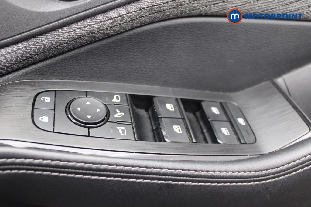 Nissan X-Trail N-Connecta Automatic Petrol-Electric Hybrid SUV - Stock Number (1546632) - 19th supplementary image