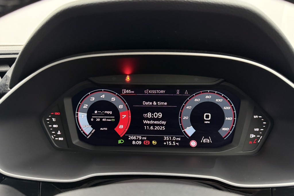 Audi Q3 Black Edition Manual Petrol SUV - Stock Number (1546657) - 5th supplementary image