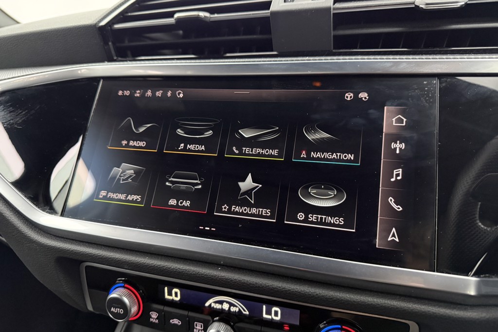 Audi Q3 Black Edition Manual Petrol SUV - Stock Number (1546657) - 7th supplementary image