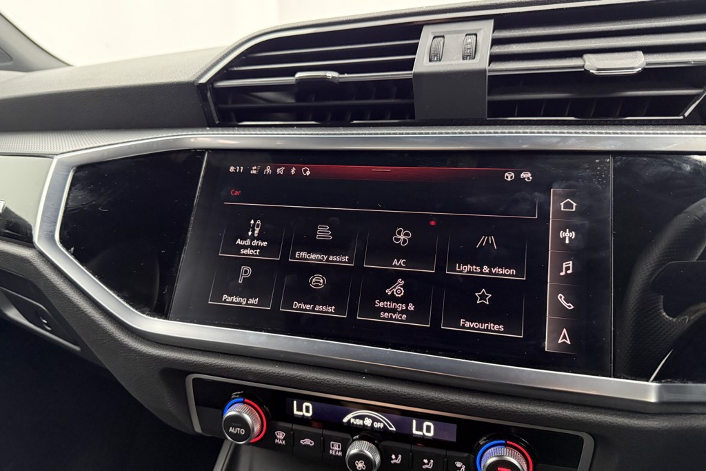 Audi Q3 Black Edition Manual Petrol SUV - Stock Number (1546657) - 14th supplementary image