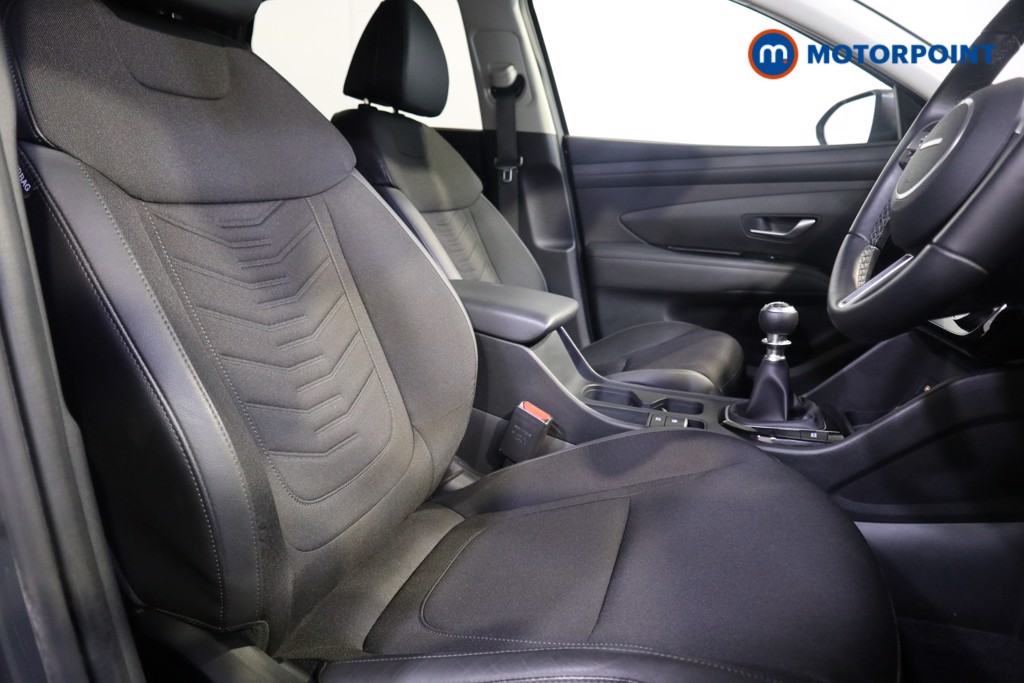 Hyundai Tucson Premium Manual Petrol SUV - Stock Number (1547596) - 12th supplementary image