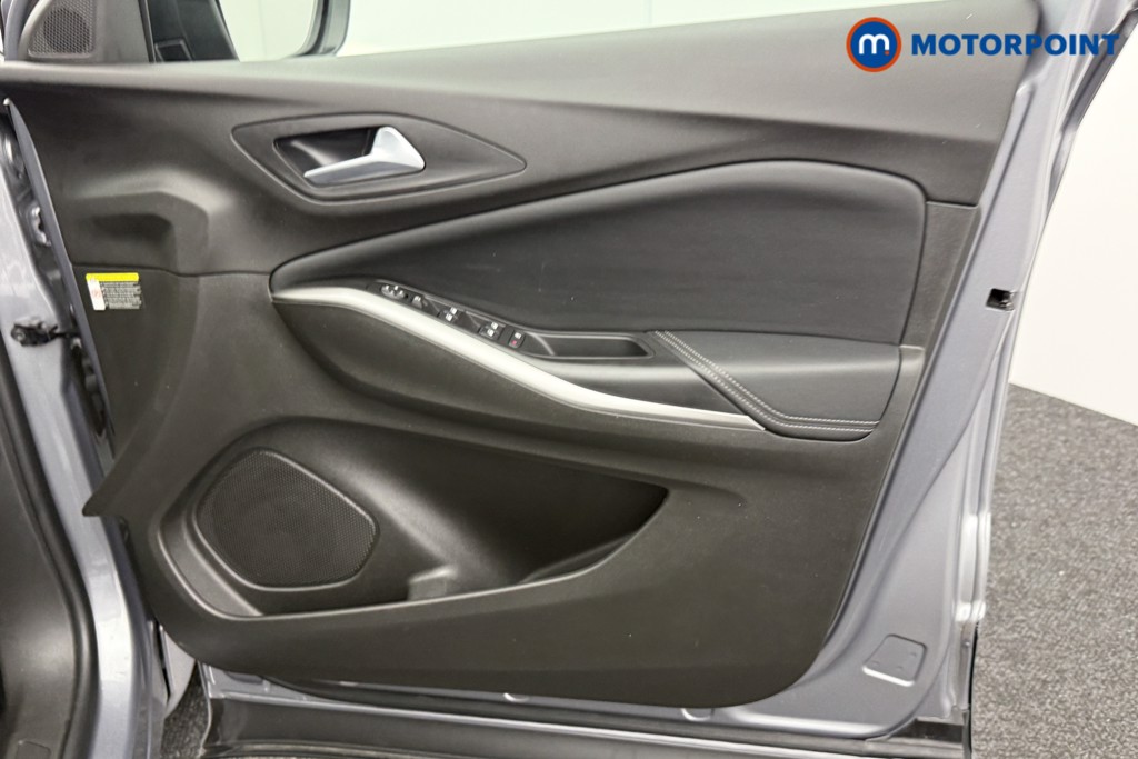 Vauxhall Grandland Ultimate Manual Petrol SUV - Stock Number (1547851) - 16th supplementary image