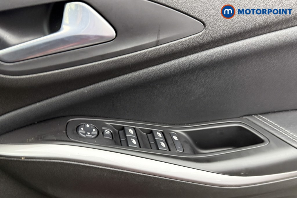 Vauxhall Grandland Ultimate Manual Petrol SUV - Stock Number (1547853) - 16th supplementary image