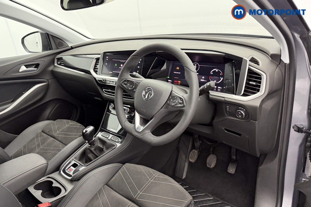 Vauxhall Grandland Ultimate Manual Petrol SUV - Stock Number (1547885) - 4th supplementary image