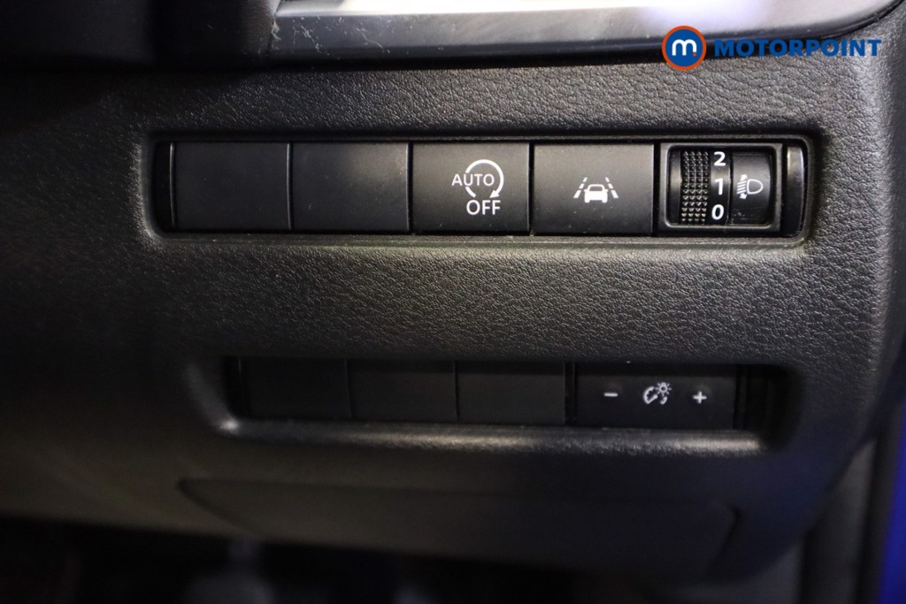 Nissan Qashqai Acenta Premium Manual Petrol SUV - Stock Number (1547919) - 8th supplementary image