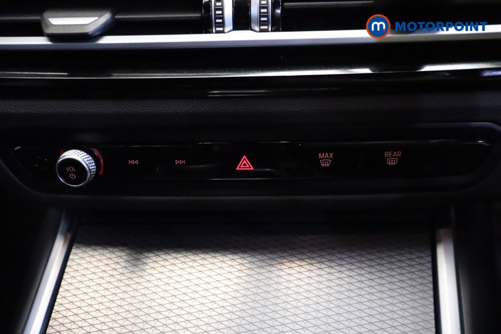 BMW 3 Series M Sport Automatic Petrol Plug-In Hybrid Saloon - Stock Number (1548107) - 7th supplementary image