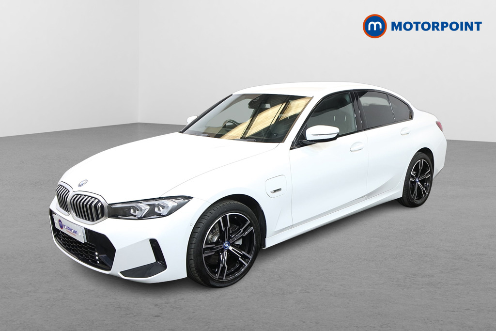 BMW 3 Series M Sport Automatic Petrol Plug-In Hybrid Saloon - Stock Number (1548107) - Passenger side front corner
