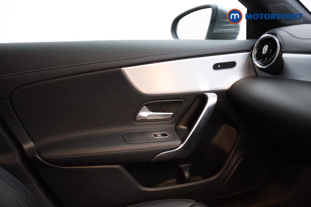 Mercedes-Benz CLA Amg Line Automatic Petrol Coupe - Stock Number (1548340) - 9th supplementary image