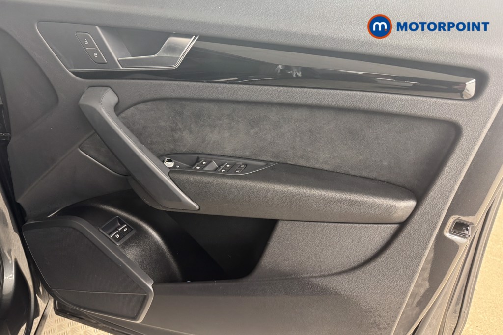Audi Q5 Black Edition Automatic Petrol Plug-In Hybrid SUV - Stock Number (1548657) - 15th supplementary image