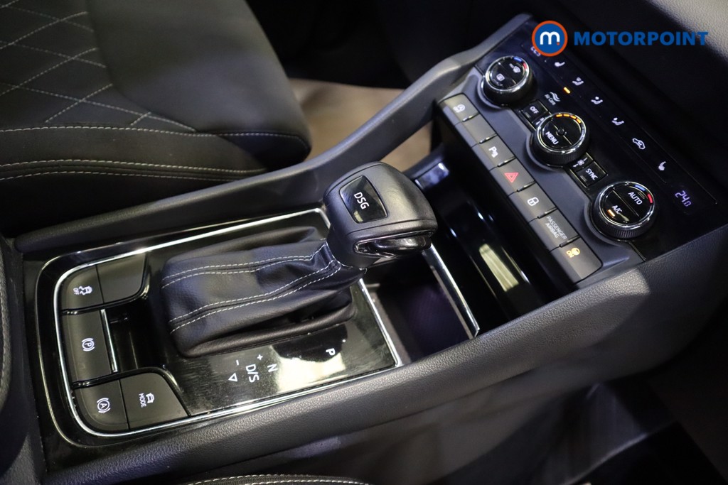 Skoda Karoq Sport Line Automatic Petrol SUV - Stock Number (1548860) - 5th supplementary image