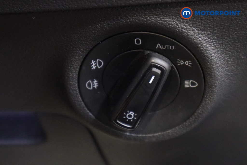 Skoda Karoq Sport Line Automatic Petrol SUV - Stock Number (1548860) - 8th supplementary image