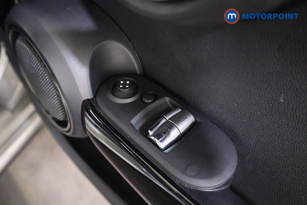 Mini Hatchback John Cooper Works Automatic Petrol Hatchback - Stock Number (1548960) - 11th supplementary image