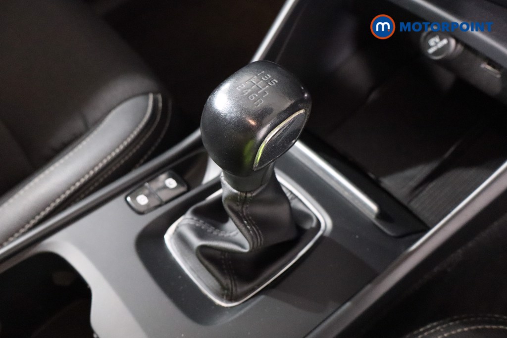 Volvo Xc40 Momentum Manual Petrol SUV - Stock Number (1549044) - 16th supplementary image