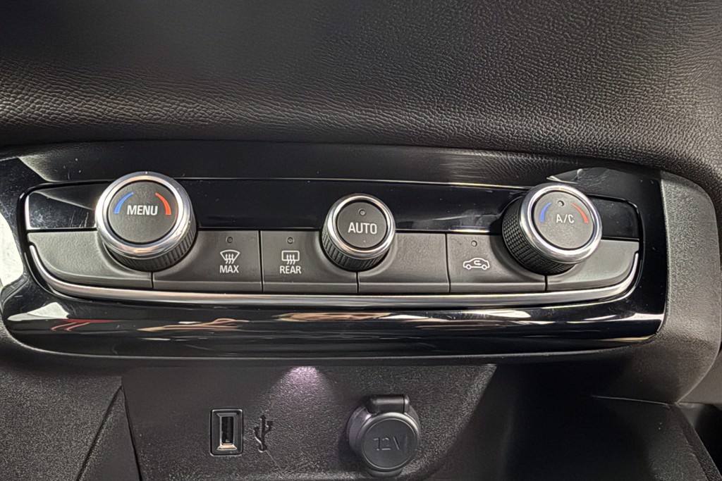 Vauxhall Corsa GS Manual Petrol Hatchback - Stock Number (1549174) - 11th supplementary image