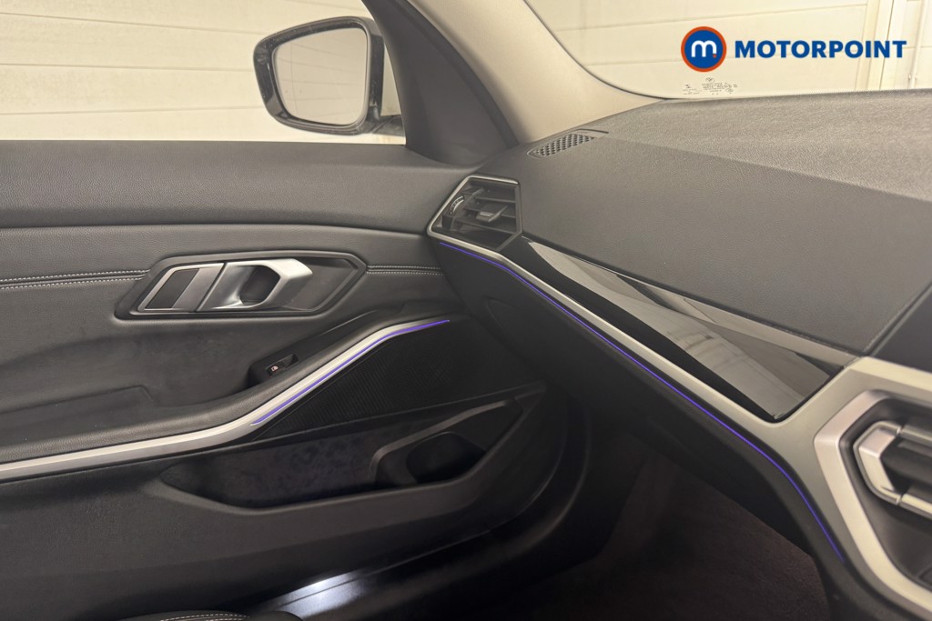 BMW 3 Series Sport Automatic Petrol Saloon - Stock Number (1549503) - 12th supplementary image