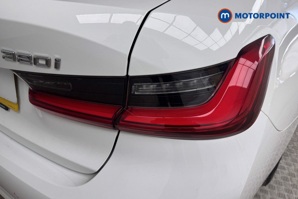 BMW 3 Series Sport Automatic Petrol Saloon - Stock Number (1549503) - 18th supplementary image