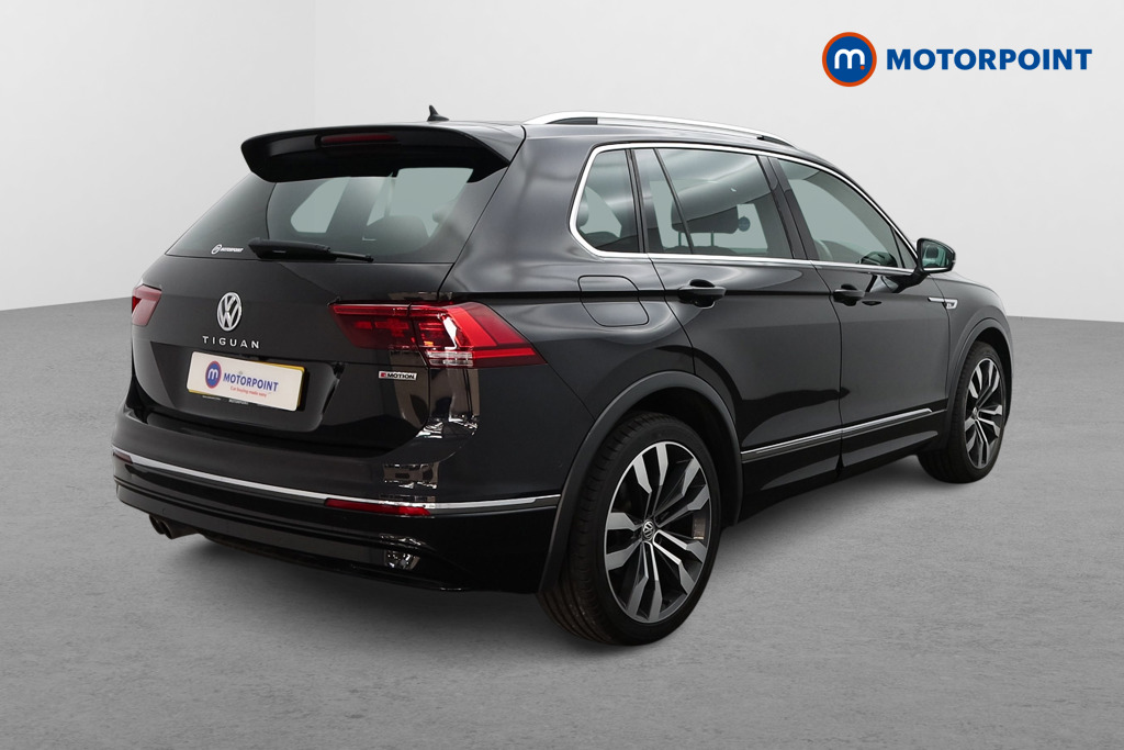 Volkswagen Tiguan R-Line Tech Automatic Diesel SUV - Stock Number (1549643) - Drivers side rear corner