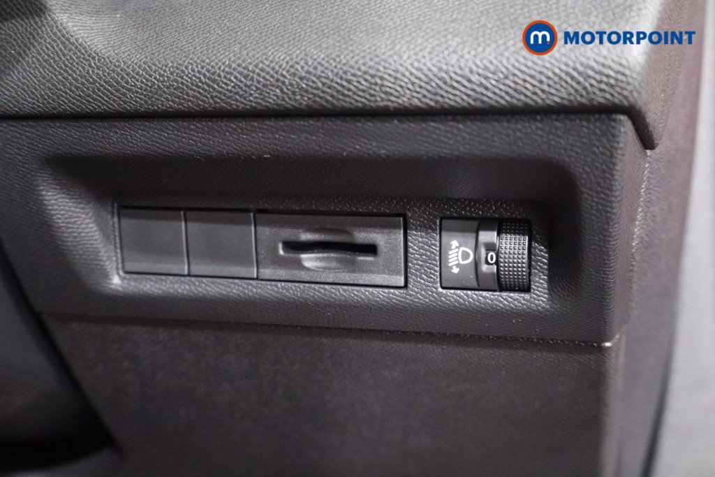Peugeot 308 Allure Automatic Petrol Estate - Stock Number (1550112) - 21st supplementary image