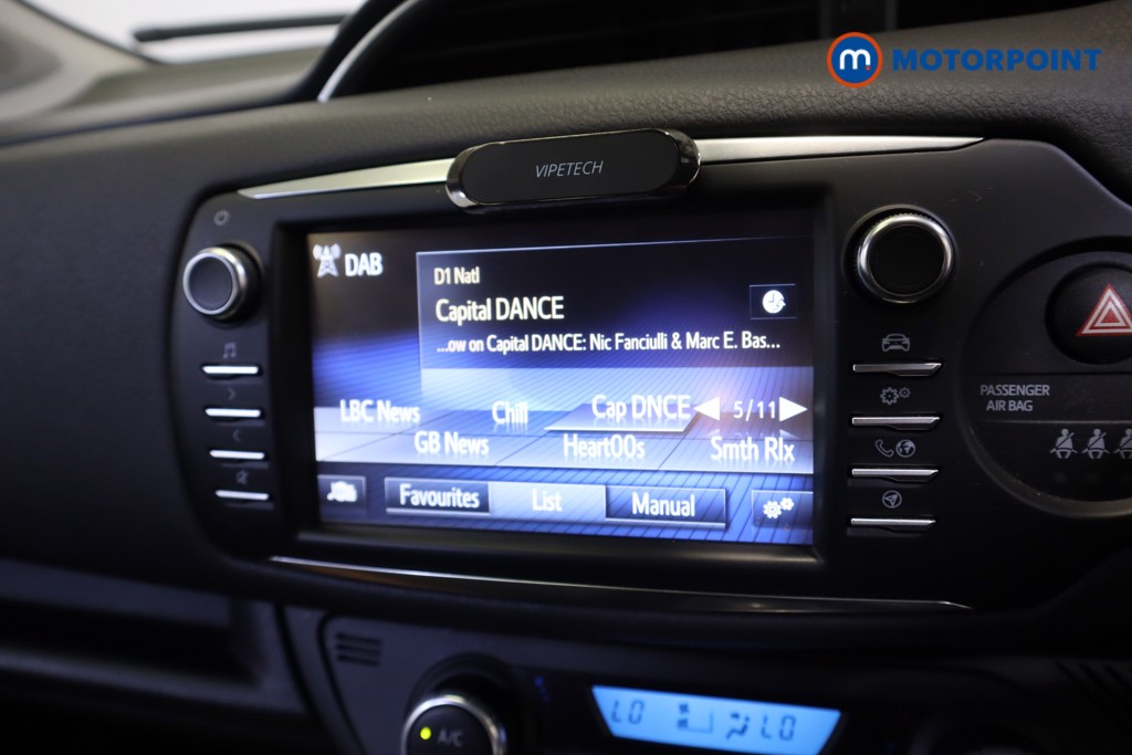 Toyota Yaris Y20 Automatic Petrol-Electric Hybrid Hatchback - Stock Number (1550206) - 2nd supplementary image