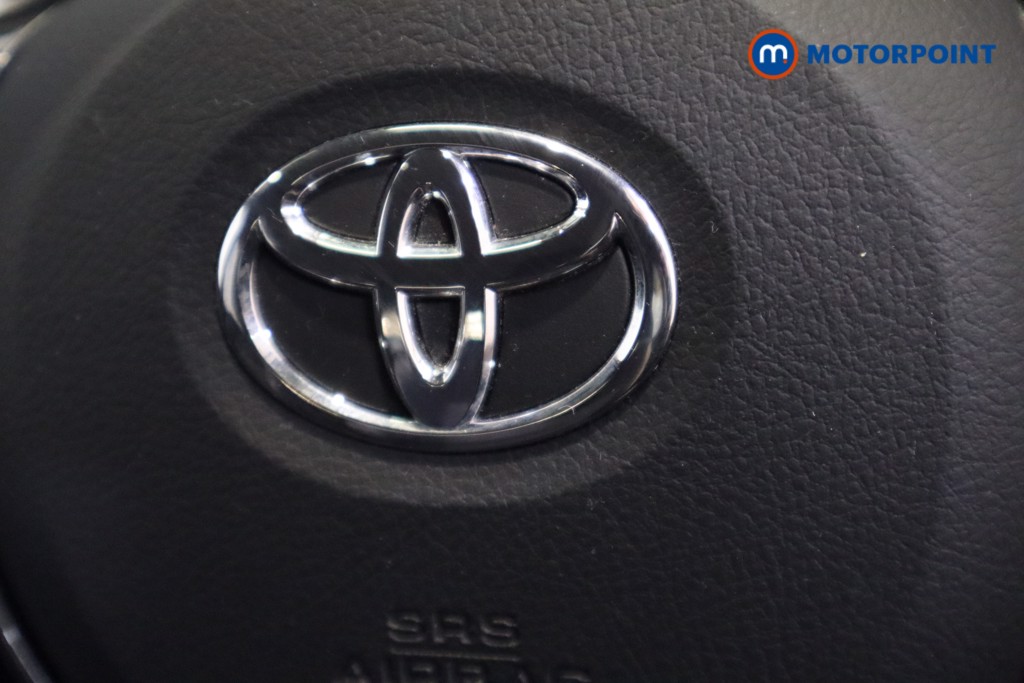 Toyota Yaris Y20 Automatic Petrol-Electric Hybrid Hatchback - Stock Number (1550206) - 10th supplementary image