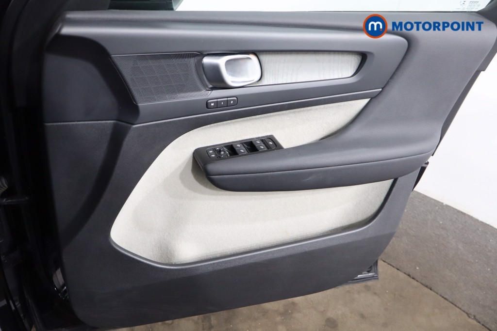 Volvo Xc40 Inscription Pro Automatic Petrol SUV - Stock Number (1550292) - 23rd supplementary image