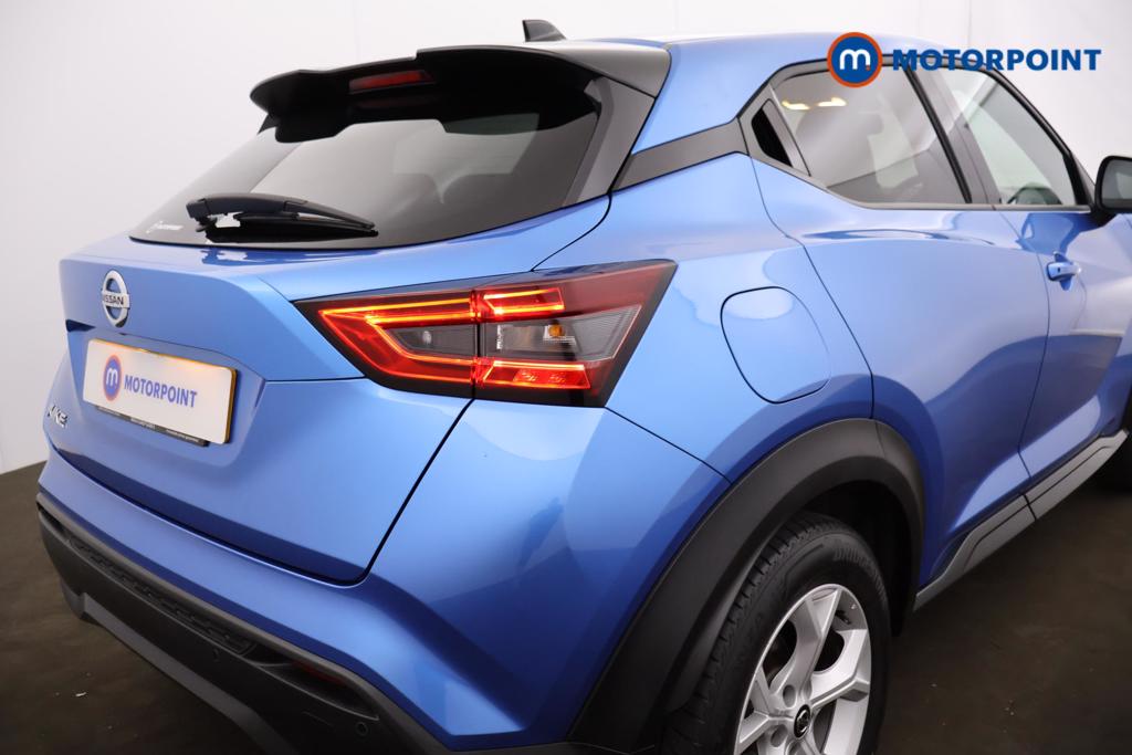 Nissan Juke N-Connecta Manual Petrol SUV - Stock Number (1550352) - 16th supplementary image