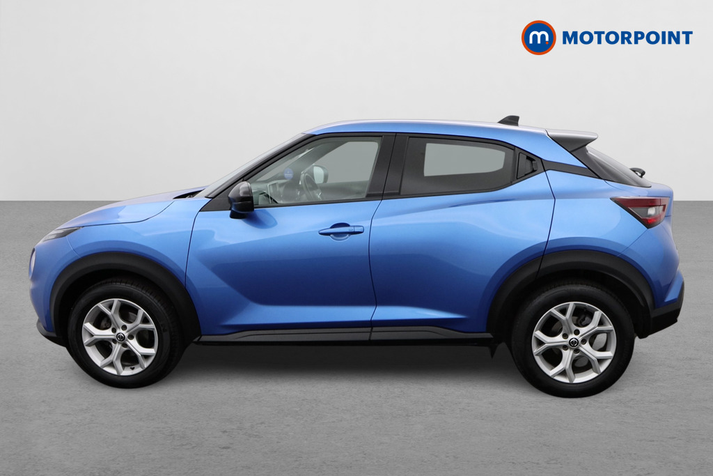 Nissan Juke N-Connecta Manual Petrol SUV - Stock Number (1550352) - Passenger side