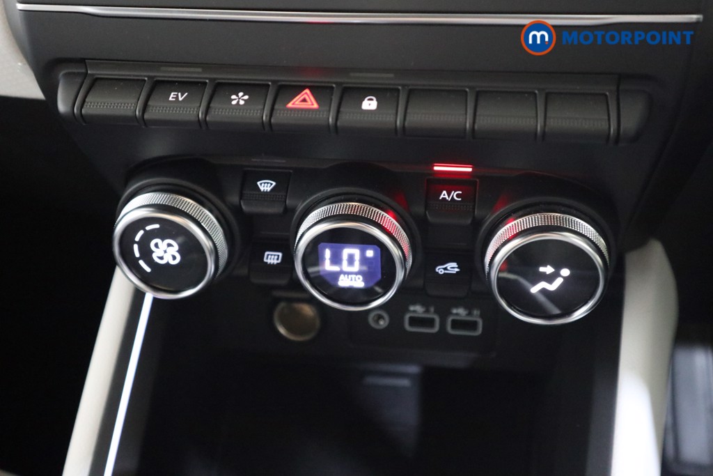 Renault Clio Techno Automatic Petrol-Electric Hybrid Hatchback - Stock Number (1550379) - 7th supplementary image