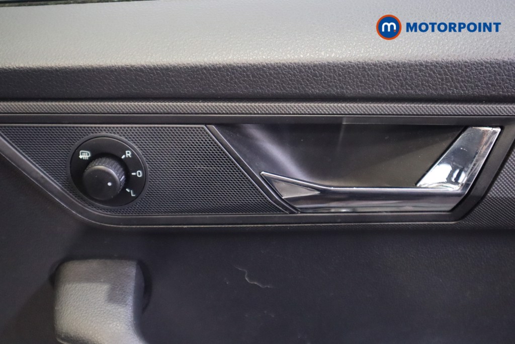Skoda Fabia Colour Edition Manual Petrol Hatchback - Stock Number (1550386) - 8th supplementary image