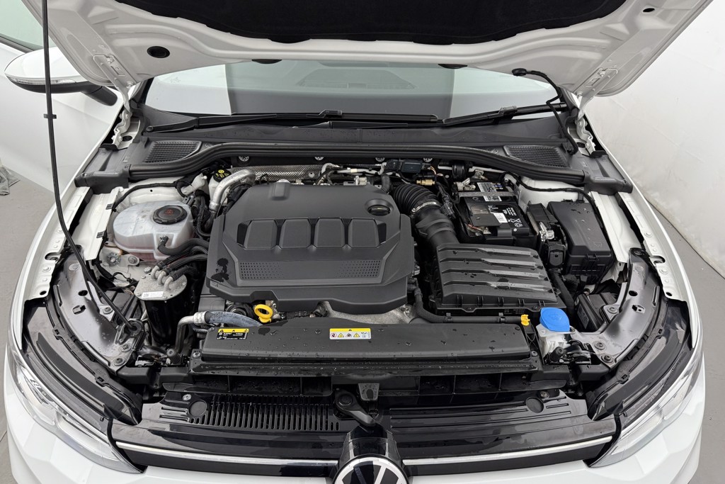 Volkswagen Golf Life Automatic Diesel Hatchback - Stock Number (1550720) - 28th supplementary image