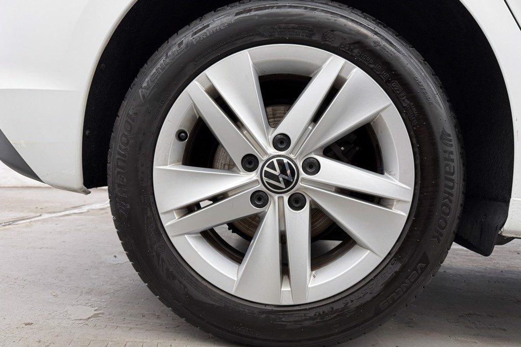 Volkswagen Golf Life Automatic Diesel Hatchback - Stock Number (1550720) - 30th supplementary image